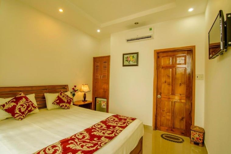 Phòng 3 Hướng vườn